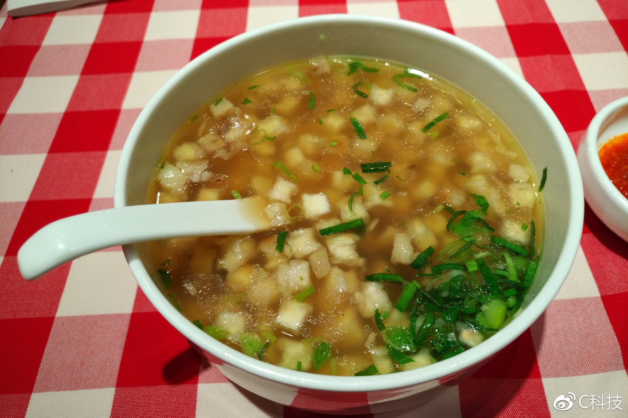 黑莓keyone国行版正式发布,全键盘真情怀黑莓keyone上手体验