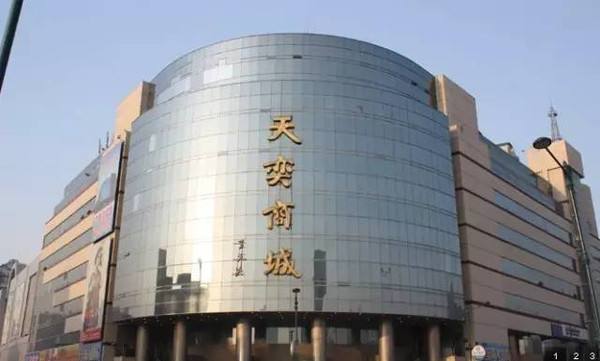 开服装店货源一般从哪里来,新手开服装店货源在哪里找