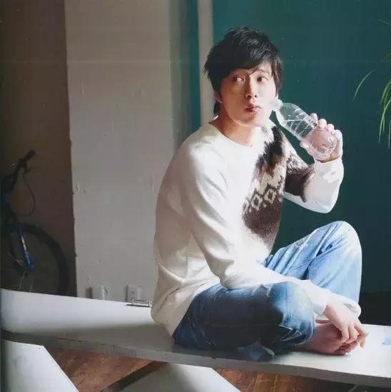 日本犬系男生代表男星,犬系日本男明星