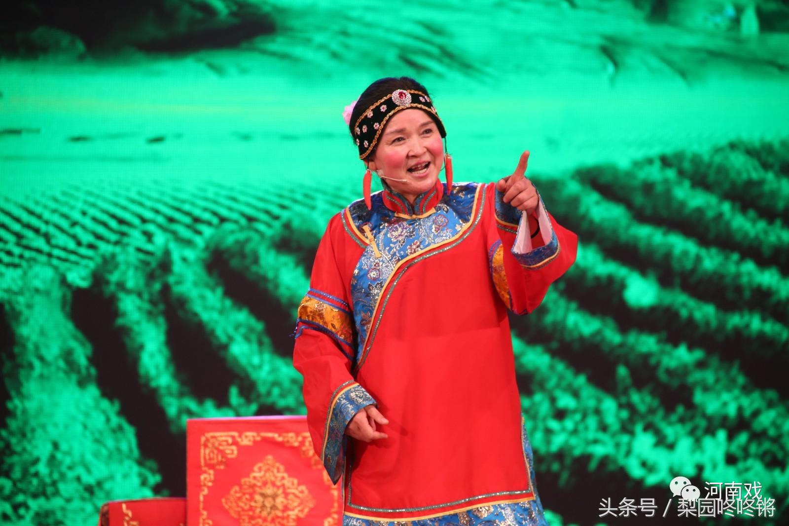 笑星张晓英戏曲小品全集,张晓英戏曲小品大全搞笑版