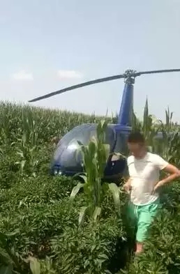 大河早点|男孩被卷车底，路人一呼百应救援；一飞机迫降濮阳农田