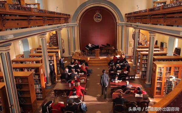 鍔犳嬁澶у浗鐜嬭壘鍚夊皵涓瀛﹁垂,鍔犳嬁澶у浗鐜嬭壘鍚夊皵涓鍦ㄥ摢