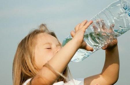 宝宝炎症反复发烧怎么用药,宝宝支气管炎引起反复发烧中医