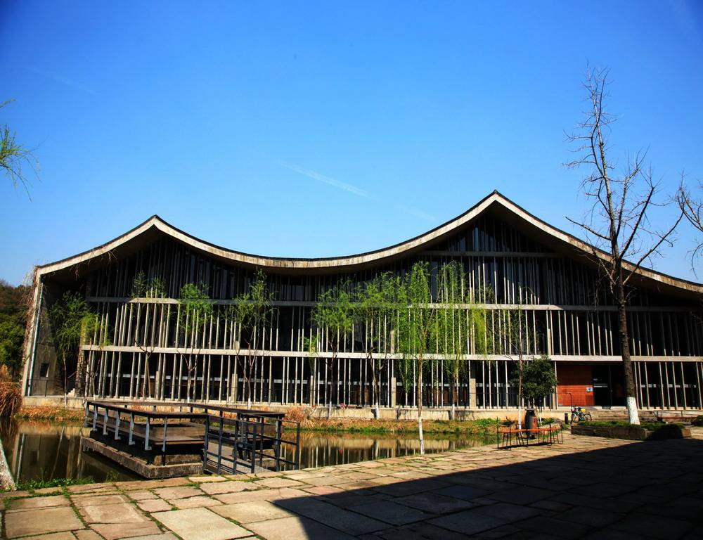 在寻找爱的旅途上有名爵ZS陪着你｜正好你来，恰好我在