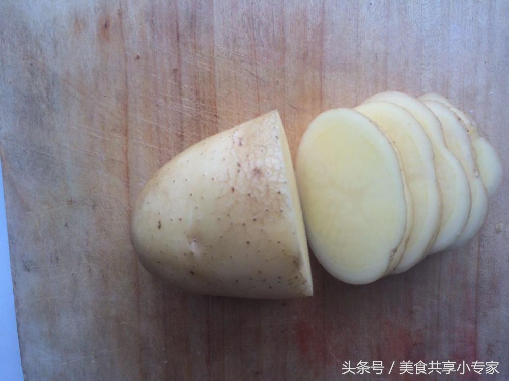 土豆淀粉没有榨汁机怎么做,自制土豆淀粉教程不用机器