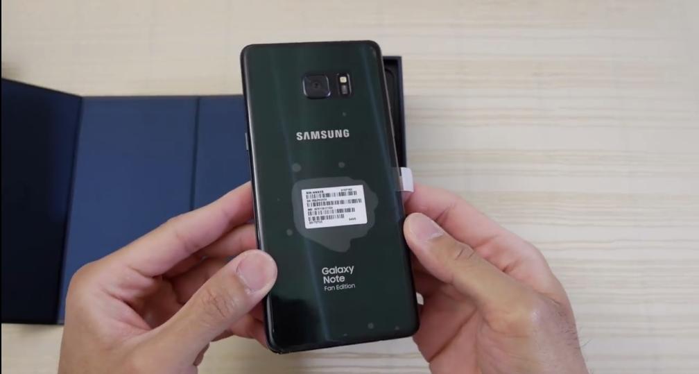 看三星NoteFE开箱，网友：感到窒息的美谁爱谁买买买