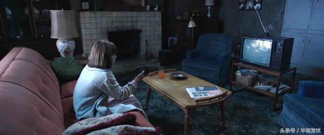 图解电影《招魂2》｜恶鬼折磨萝莉的一百种方法，被吓到漏尿