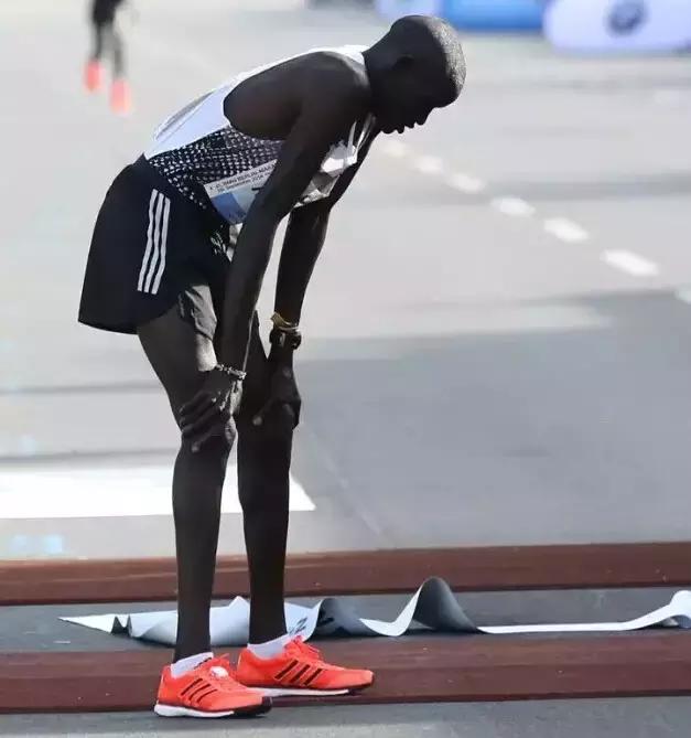 厉害了！三台这家店的鞋子风靡全球，大半个娱乐圈的明星都穿过！