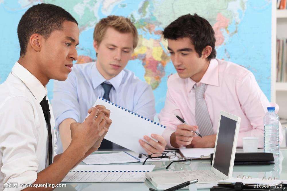 影响学习的环境因素有哪些,自身努力和环境哪个影响更大