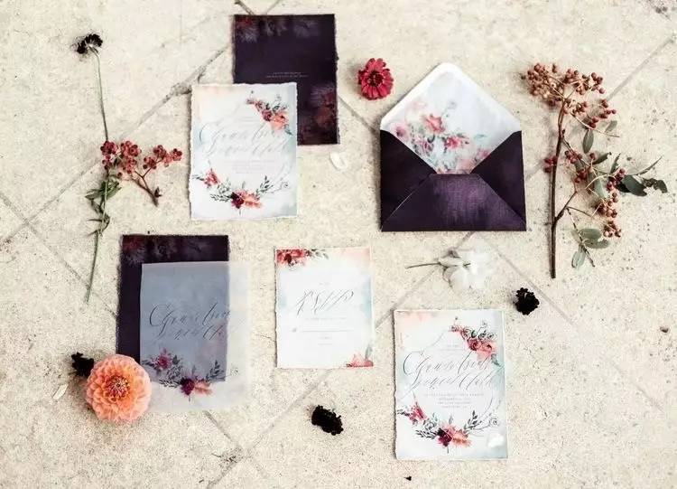 复古婚礼请柬心形,超有设计感的婚礼请柬模板