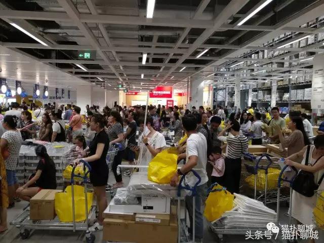 带聊城网友提前感受济南宜家的魅力，不仅人多购买力也爆棚