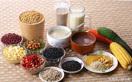 跟着我这样做，你也能够白的像日光灯