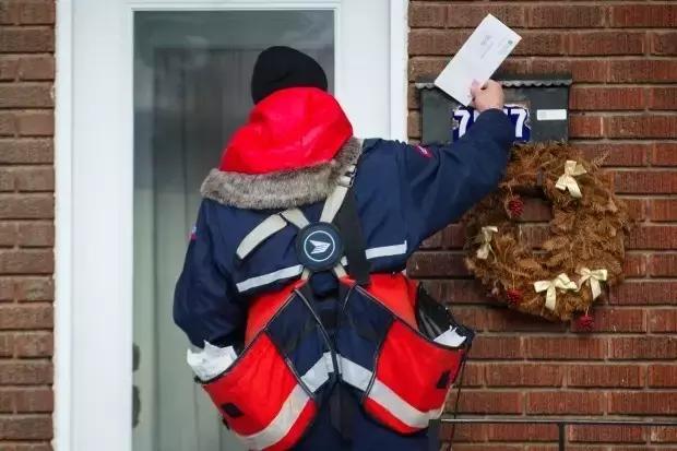 加拿大小费是给服务员的吗,加拿大小费能够用美元付吗