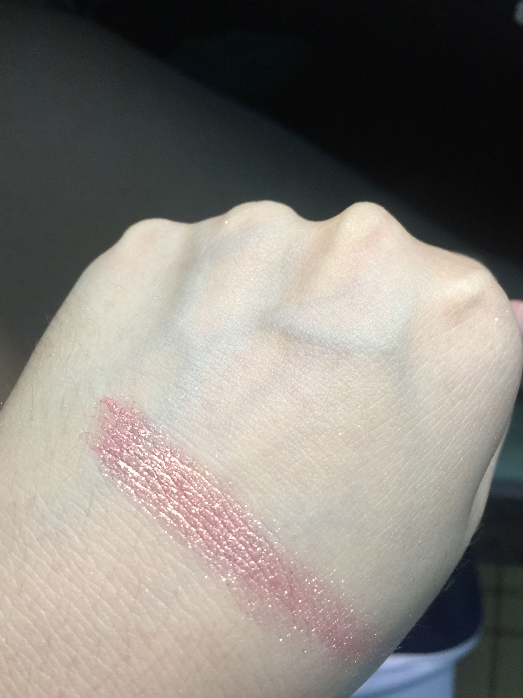 如何选择质地好的眼影,从眼影压盘浅谈眼影质地选择