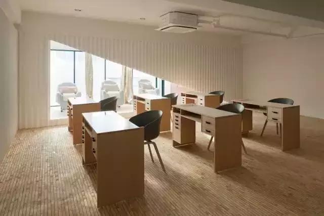 裸粉色高级感美甲磨砂,简约蕾丝美甲