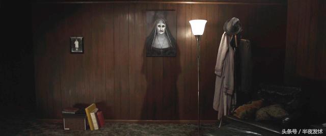 图解电影《招魂2》｜恶鬼折磨萝莉的一百种方法，被吓到漏尿