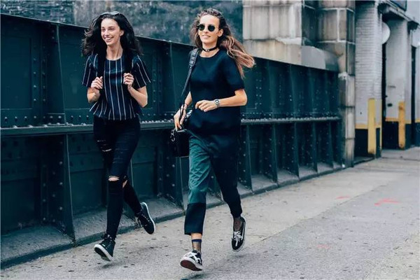 送给男朋友的运动鞋,送男朋友一双运动鞋好吗