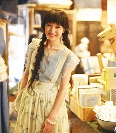 发型是好发型可惜脸大配不上,脸大发型女2021流行发型