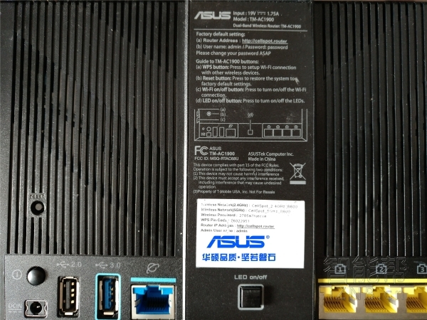 华硕rt-ac88u路由器登录地址,华硕路由器rt-ax68u接口