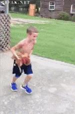 最强胎动背后都是怎样的熊孩子？妈妈看完哭笑不得，这娃还生不生