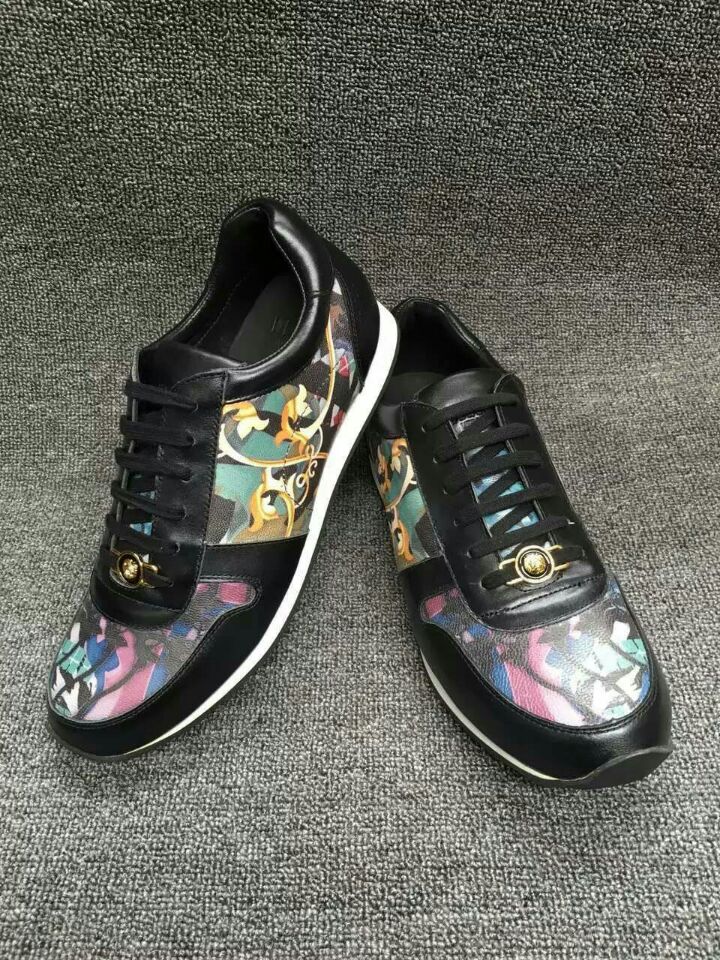 皮带范思哲贵还是gucci贵 (范思哲皮带合适正装还是休闲装)