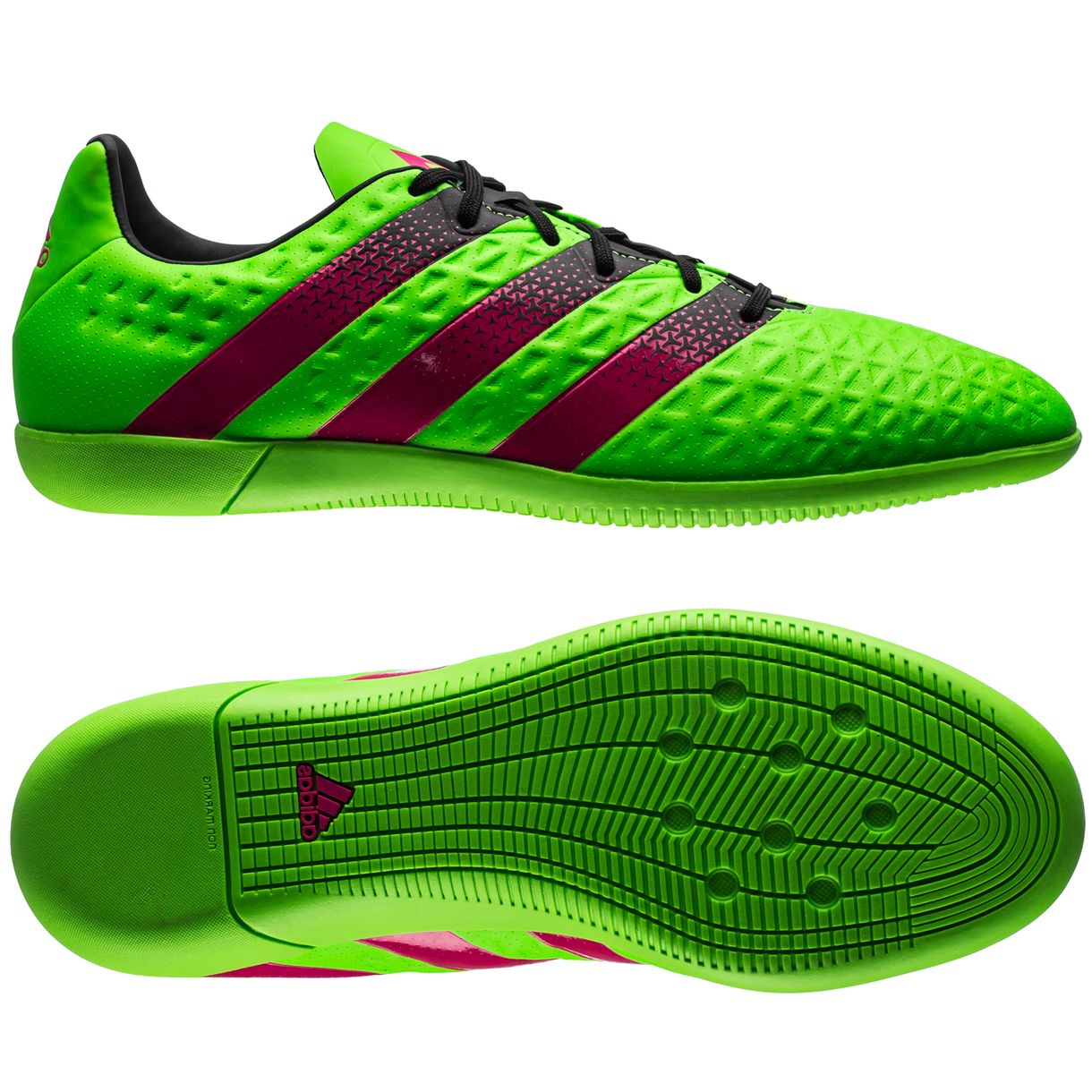 踢球必看小技巧,足球初学者选用哪种足球鞋较好