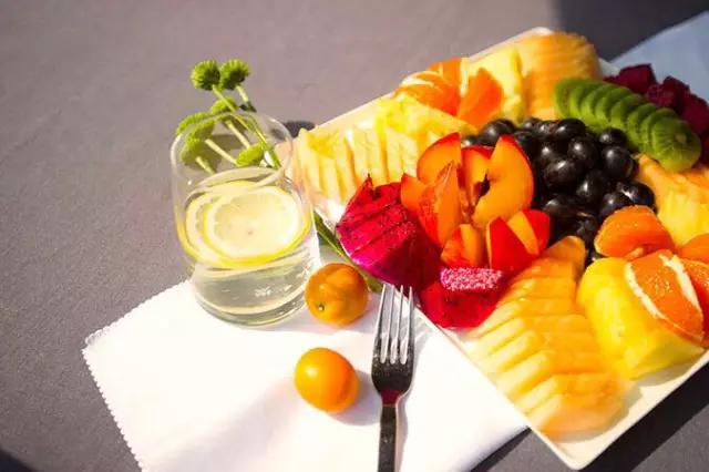 父母供自己读书花光了所有积蓄,父母花光积蓄送女儿留学