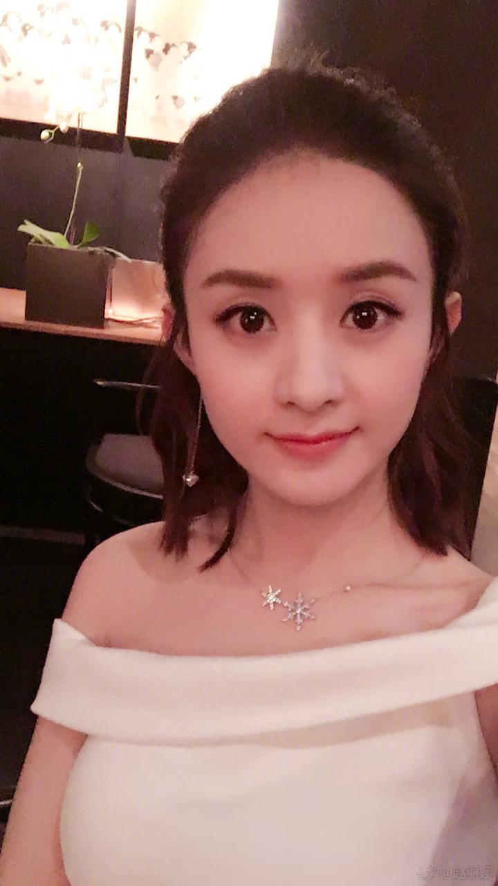 圆脸细软塌中性发型,男生圆脸头发细软塌合适什么发型