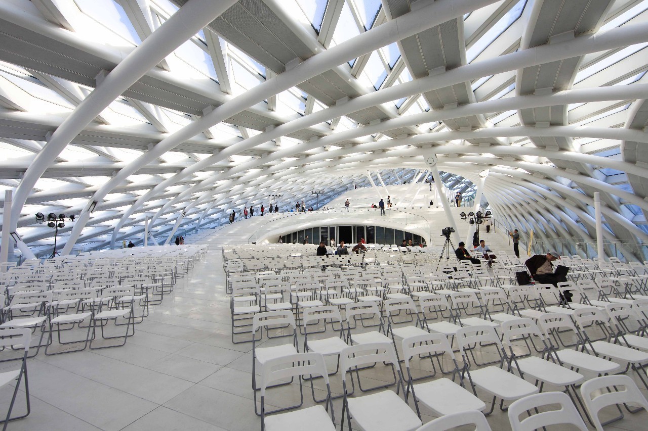 丹凤朝阳：专访凤凰卫视控股有限公司董事局主席刘长乐