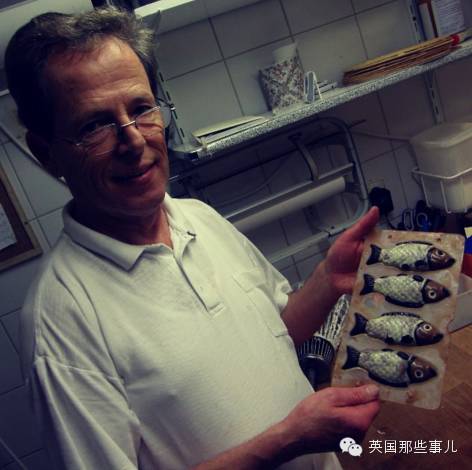 他骑自行车打造出这部横跨亚欧大陆的甜品集... 睡前千万不要点