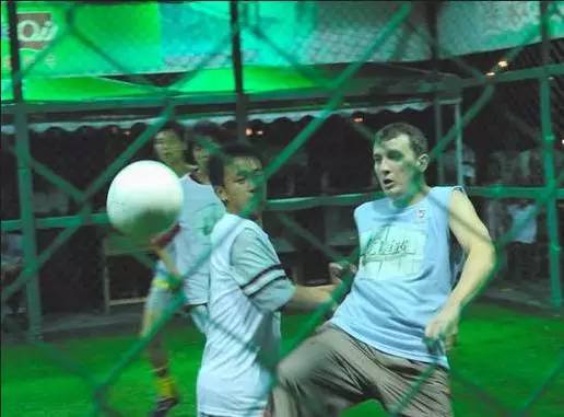 超热血｜本周末南宁将上演铁笼足球困兽斗，前排围观啊！