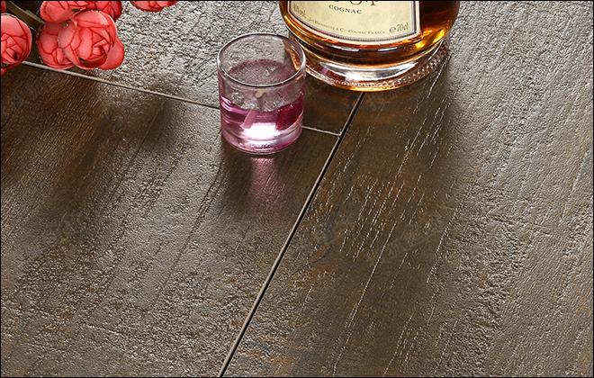 木纹砖铺地用什么颜色踢脚线,铺地木纹砖怎么计算平方