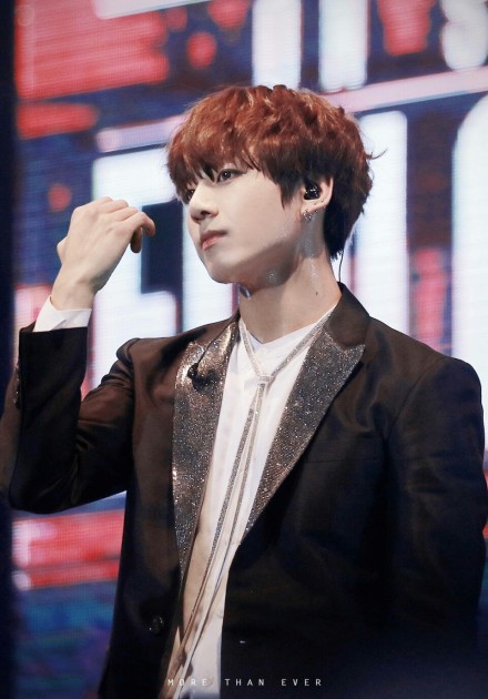 送给追星朋友的礼物田柾国,粉丝给田柾国惊喜