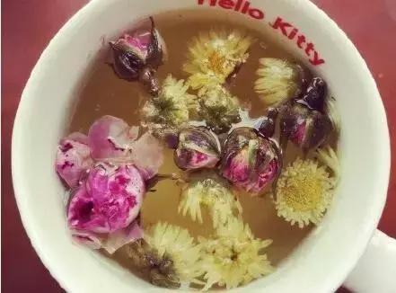 玄参黄芪泡茶降血糖,六款合适中老年降血压的养生茶饮