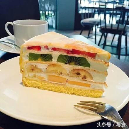 吃七彩千层蛋糕,网红七彩千层蛋糕