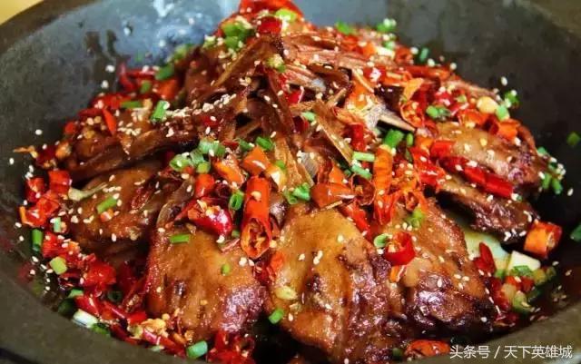 江西正宗鸭做法,活鸭的正宗熬制方法