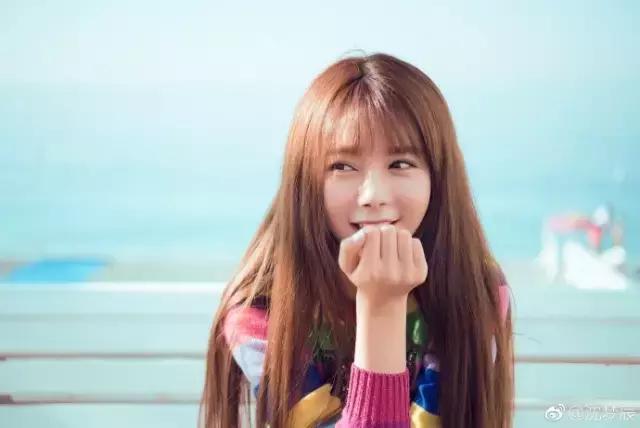 迪丽热巴高圆圆同款双肩包 (迪丽热巴高圆圆同款双肩包哪里买)