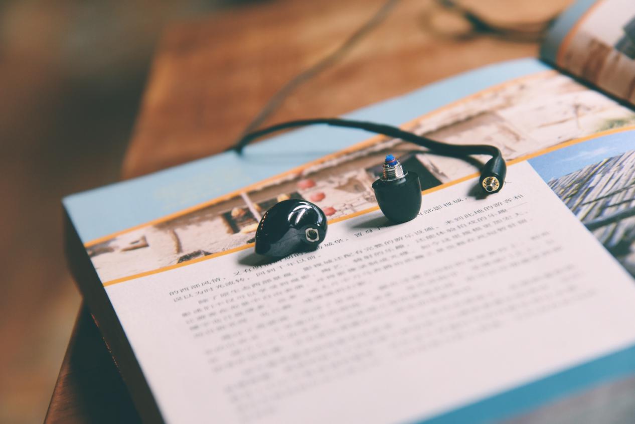 四单元动铁耳塞中的神峰——舒尔SE846入耳体验