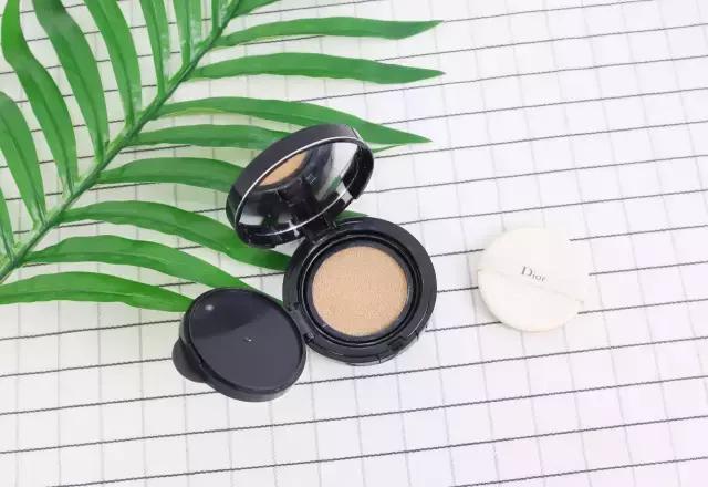 合适干皮用的持久不卡粉气垫测评,makeupmiracle气垫测评