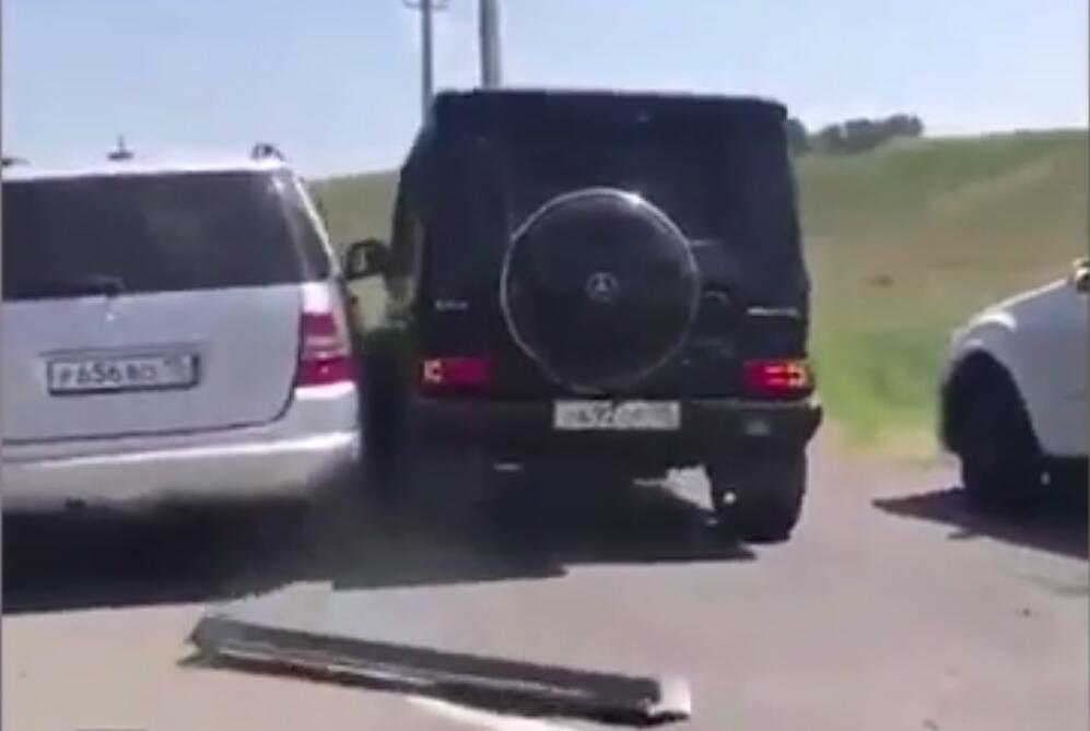 哥不在江湖但江湖都是哥的传说,你已离开江湖但江湖仍有你的传说