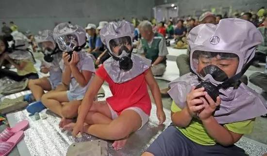 桌边社0824：想在中国找到不用抗生素的鸡，难度很大