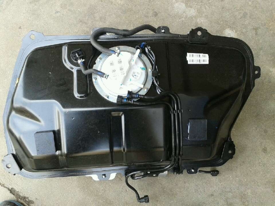 汽车油箱剩余油量液晶屏显示不准,汽车油量显示不正确不是油泵问题