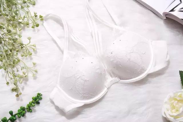 七夕送什么礼物给女朋友预算200,七夕200元礼物推荐