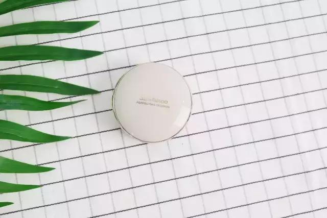 合适干皮用的持久不卡粉气垫测评,makeupmiracle气垫测评