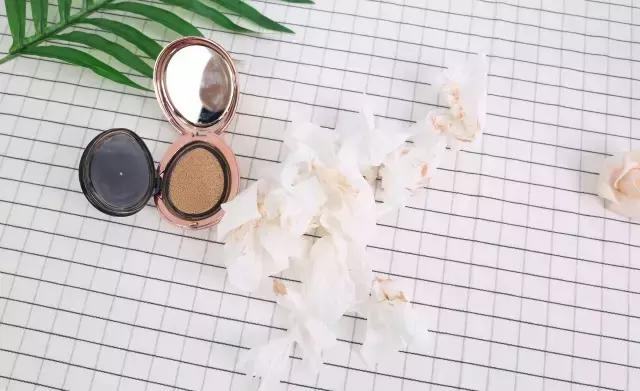 合适干皮用的持久不卡粉气垫测评,makeupmiracle气垫测评