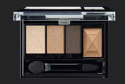 长相一般的女生，如何逆袭成女神