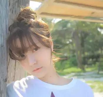 女生校园发型推荐图片,合适高中女生的发型短发教程