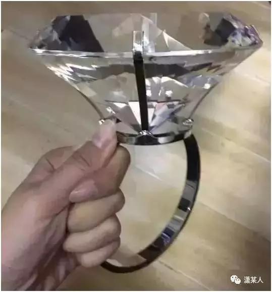 有一种审美，叫男友送的礼物