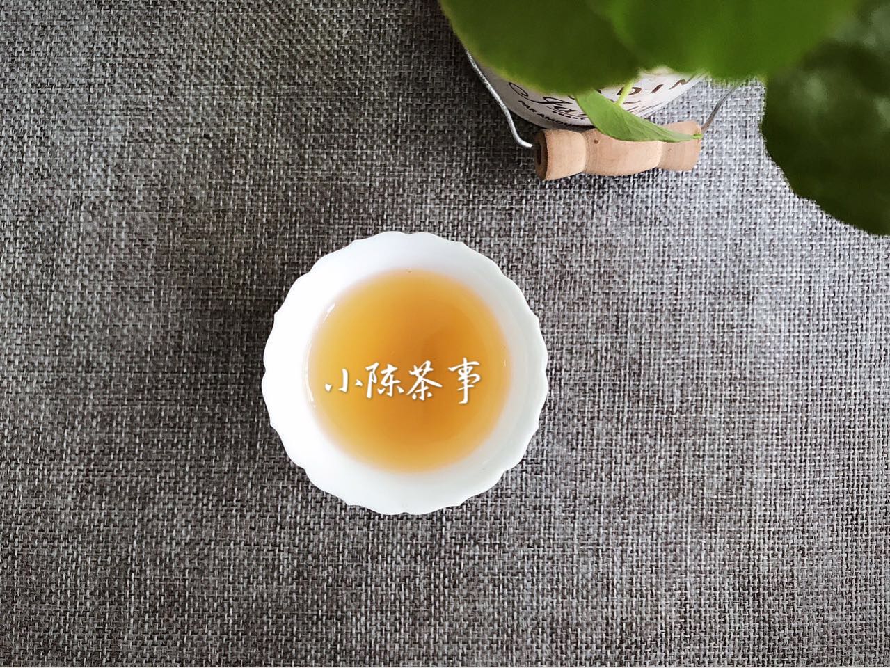 同一批茶叶颜色不同原因,为什么同一批茶叶喝了口感不一样