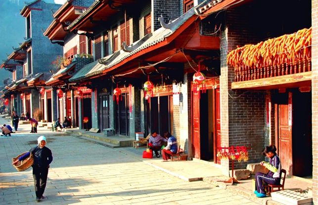 少数民族常住人口最多的城市,少数民族人口比例最高的城市